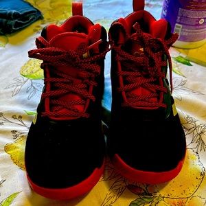 Adidas size 7 red and black